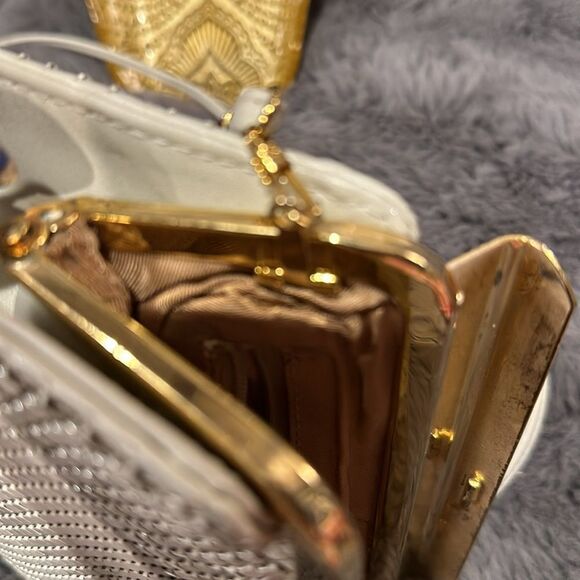 WHITNEY AND BAKER IVORY PURSE - Picture 10 of 15